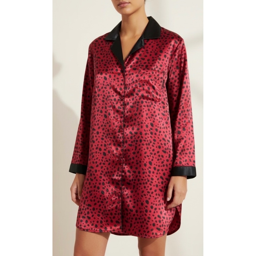 Disney Store Womens Cheetah Print Nightgown Sleep Shirt Pajamas Black Collar M